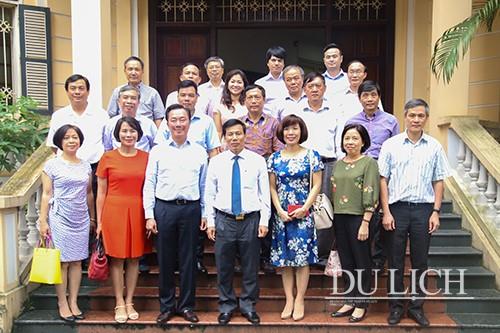 Bộ trưởng Bộ VHTTDL Nguyễn Ngọc Thiện gặp mặt các Đại sứ, Trưởng đại diện mới được bổ nhiệm